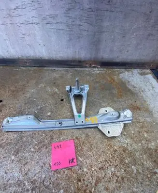 Renault Clio II Rear door manual window regulator 7700434698