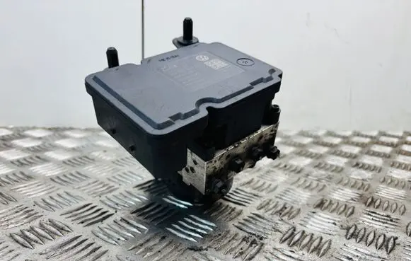Volkswagen Golf Plus ABS Pump 1K0907379AH 1K0614517AS