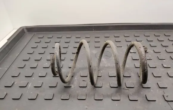 KIA Sportage Front coil spring