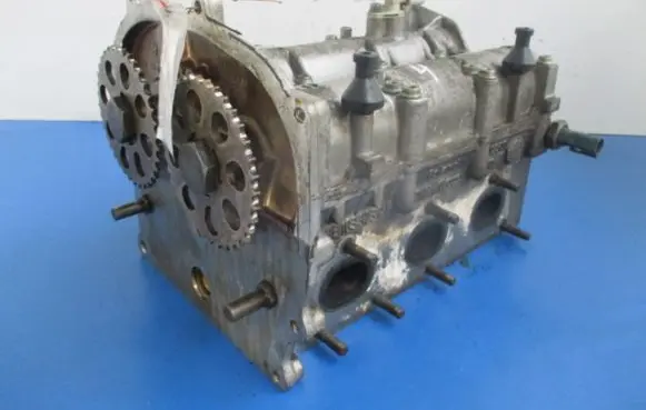 Skoda Fabia Mk1 (6Y) Engine head 032103373C