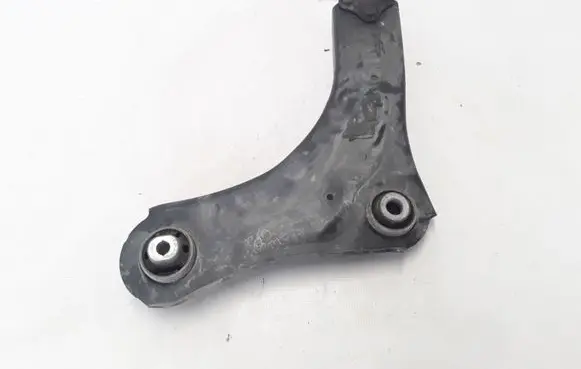 Renault Megane III Front lower control arm/wishbone 545008682R