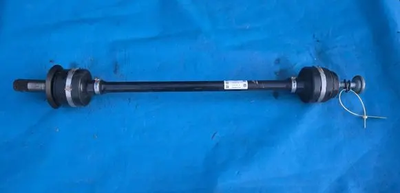 BMW X4 G02 Rear driveshaft 8695499 33208695499