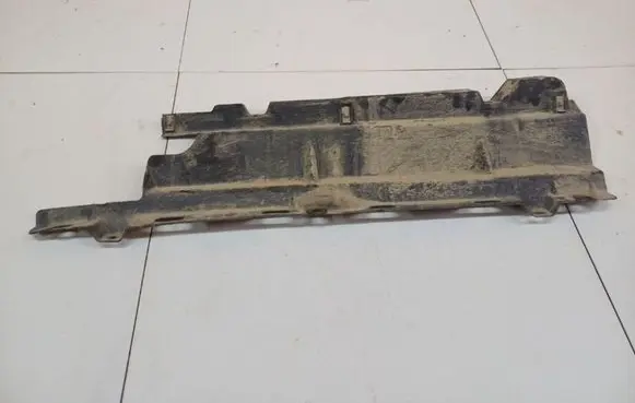 Renault Espace - Grand espace IV Engine splash shield/under tray 8200122261