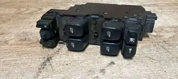 Volvo V70 Electric window control switch 30658146