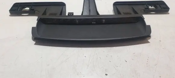 Volvo S80 Third/center stoplight 8693988 163339