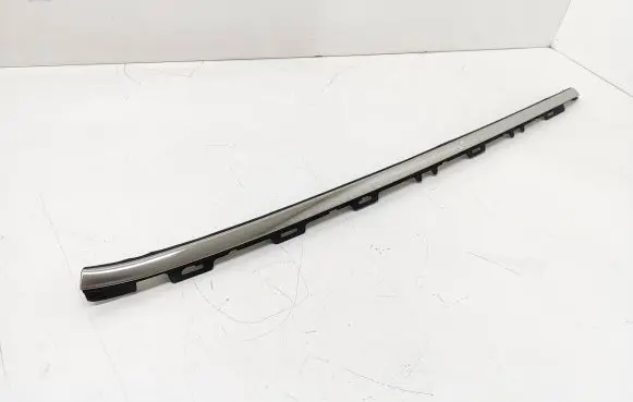 Peugeot 208 Rear door glass trim molding