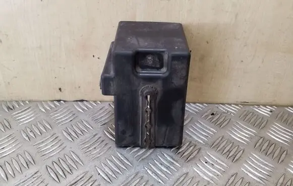 Peugeot 208 Other engine bay part 9674380480