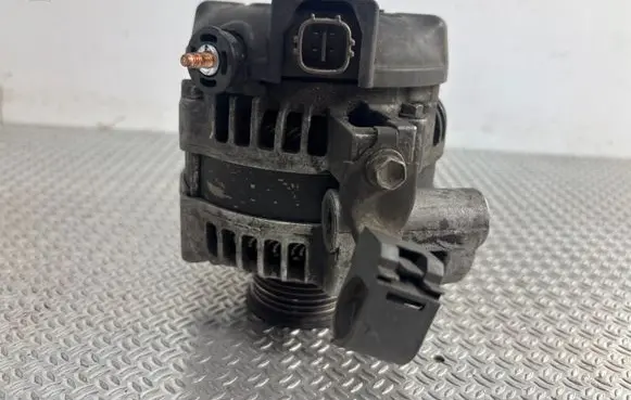 Toyota Corolla Verso AR10 Generator/alternator