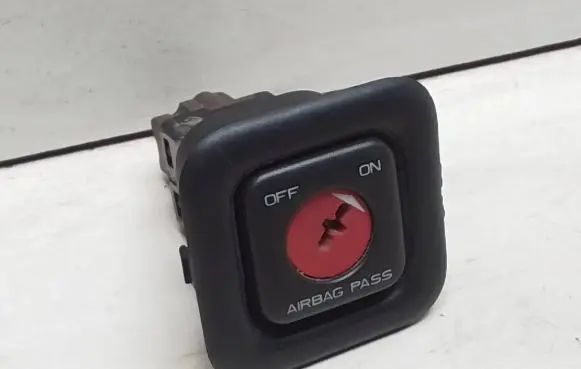 Citroen Berlingo Passenger airbag on/off switch 96373205
