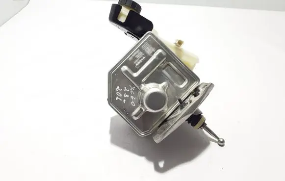 Volvo XC60 Brake booster 32384484