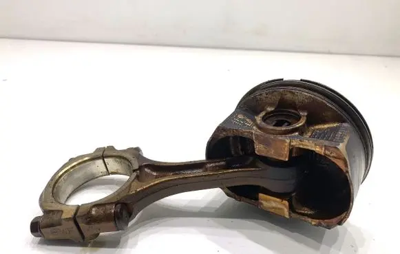 Subaru Outback Piston with connecting rod EJ253