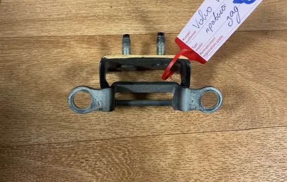 Volvo V50 Tailgate/trunk/boot hinge 30716263 22389