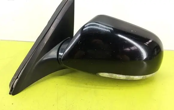 Honda Accord Front door electric wing mirror 010142