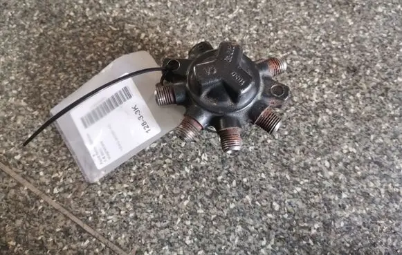 Ford Focus C-MAX Fuel main line pipe 1S4Q9D280AB