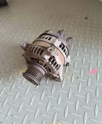 Chrysler Grand Voyager IV Generator/alternator