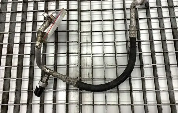 Air conditioning (A/C) pipe/hose