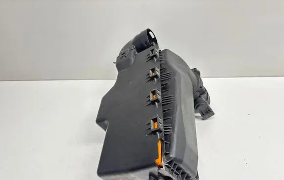 Peugeot 3008 I Air filter box 9663365980 993270 7915
