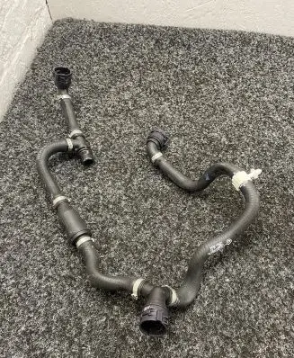 BMW X1 U11 Engine coolant pipe/hose 7827957