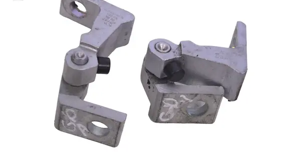 Volkswagen Jetta VI Rear door upper hinge 8K0881402H