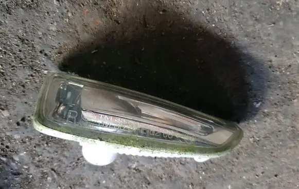 Opel Astra J Front fender indicator light
