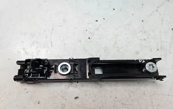 Peugeot 3008 II Seat belt adjustment rail 9813550780