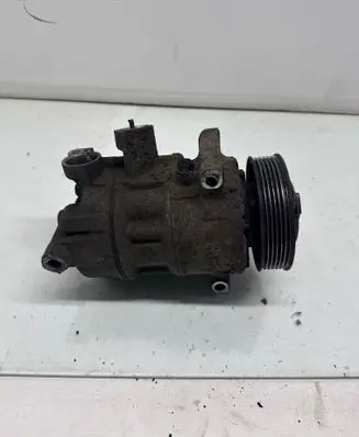 Volkswagen PASSAT B6 Air conditioning (A/C) compressor (pump) R134A1701P 5N0820803