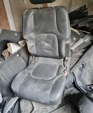 Nissan Pathfinder R52 Front passenger seat 225552252