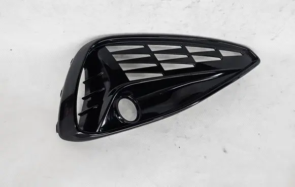 Hyundai i30 Front bumper lower grill