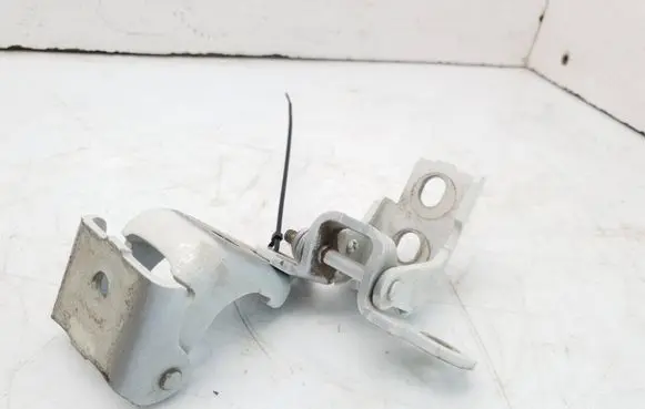 Renault Clio IV Rear door hinge set 804200003R 804010016R DV369