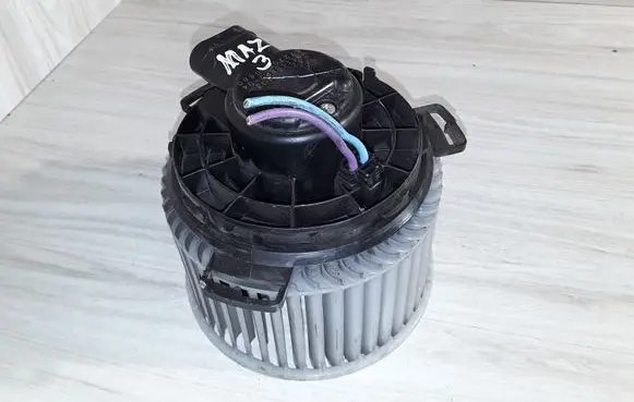 Mazda 3 II Heater fan/blower 8727000860