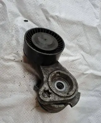 BMW 3 E92 E93 Alternator belt tensioner 8624196