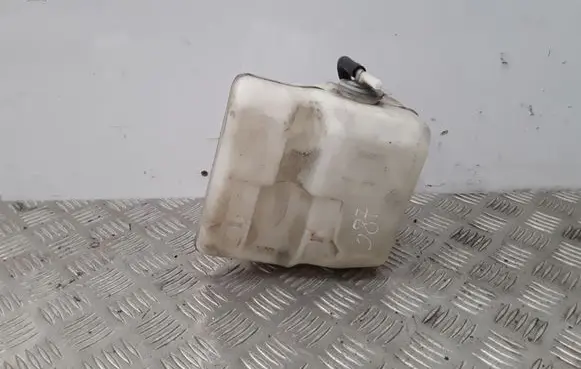 Mazda Demio Coolant expansion tank/reservoir 823021081