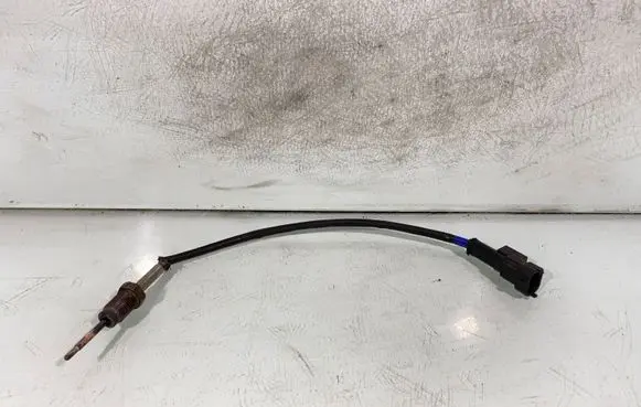 Mitsubishi Lancer X Exhaust gas temperature sensor
