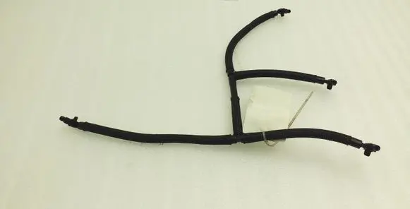 Volkswagen Polo V 6R Fuel line pipe