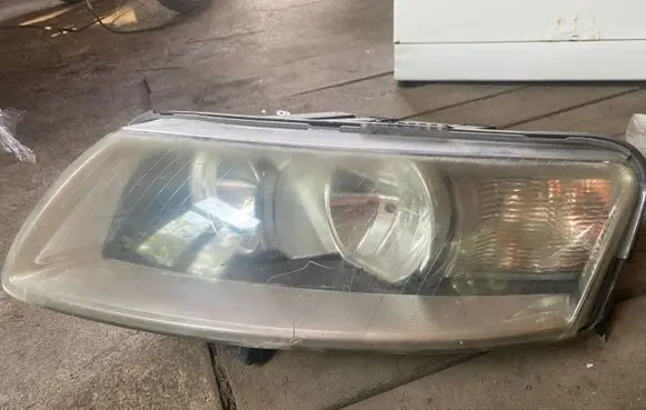 Audi A6 S6 C6 4F Headlight/headlamp
