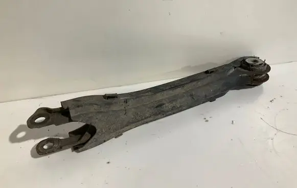 Mercedes-Benz C W204 Rear control arm