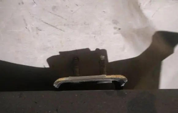 Volvo V50 Tailgate/trunk/boot hinge