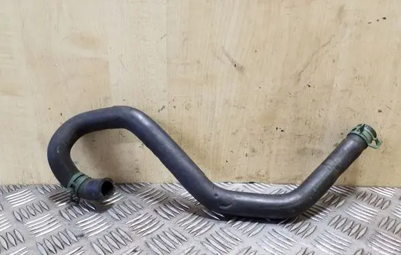 Volkswagen Transporter - Caravelle T4 Engine coolant pipe/hose 701819372E