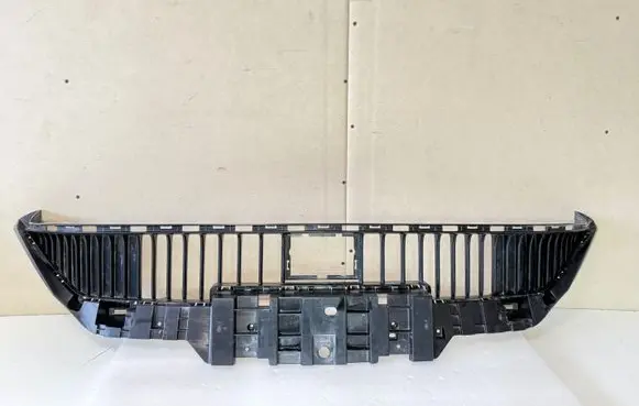 MG MG5 ev Front bumper lower grill 10854292