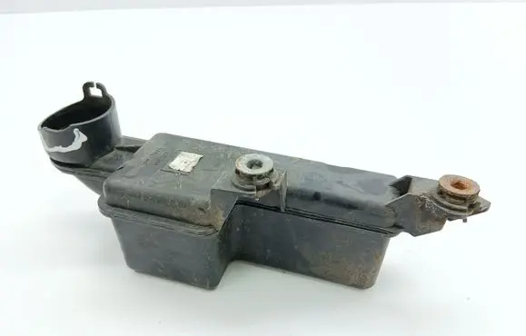 Nissan Qashqai Intake resonator 6897524