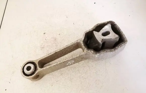 Engine mount bracket