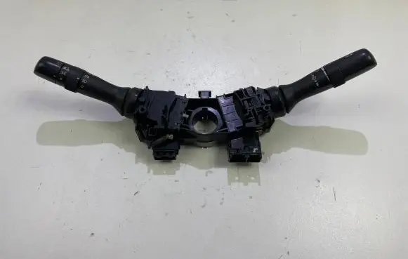 Toyota Corolla E140 E150 Wiper turn signal indicator stalk/switch