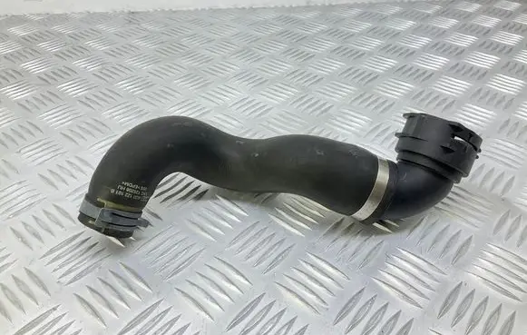 Audi A6 S6 C7 4G Engine coolant pipe/hose 4G0122101B 4G0122293M