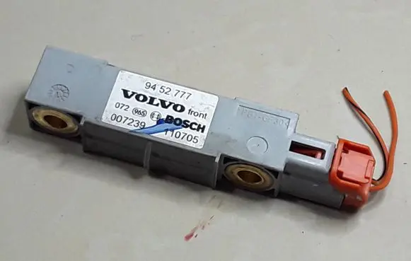 Volvo S60 Airbag deployment crash/impact sensor 9452777