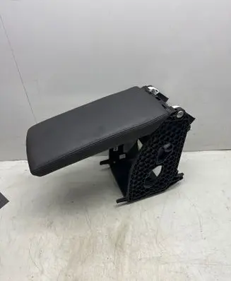 Skoda Superb B8 (3V) Armrest 3V0864207
