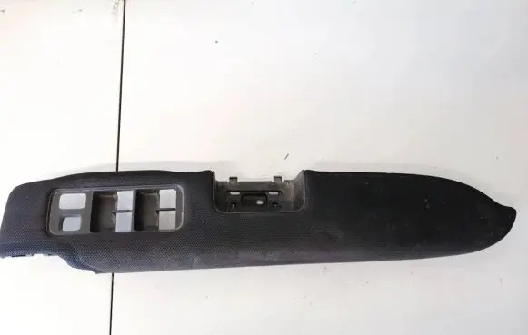 Honda CR-V Other front door trim element 33500