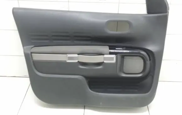 Citroen C4 Cactus Front door card panel trim 94961t01 156070672 9801189677