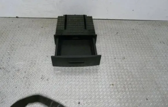 Citroen C3 Glove box central console 9645806377
