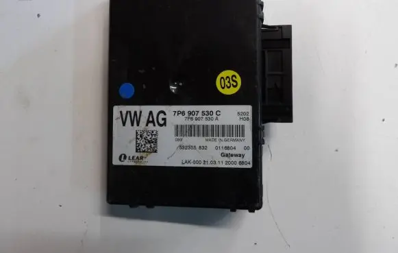 Volkswagen Touareg II Gateway control module 7P6907530C