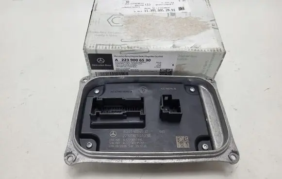 Mercedes-Benz S W223 LED ballast control module A2239006530